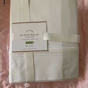 NWT Pottery Barn white sheet set full size